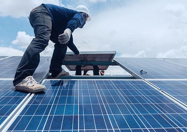 Pourquoi l'entretien préventif des onduleurs photovoltaïques est crucial pour les particuliers à Colmar, Strasbourg et Mulhouse ?